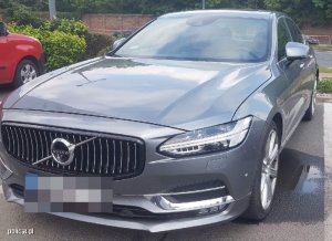 Zdjęcie przedstawiające odzyskane Volvo