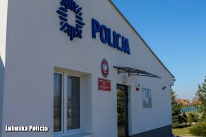 Zdjęcie przedstawiające budynek posterunku policji