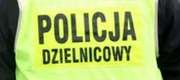Żółta kamizelka z napisem Policja Dzielnicowy