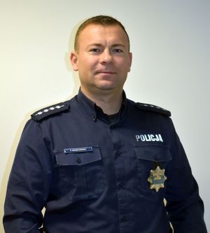 Asp. szt. Piotr Krawczewski, dzielnicowy z Komendy Miejskiej Policji w Płocku