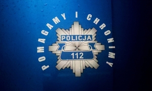 Logo policji z mottem pomagamy i chronimy