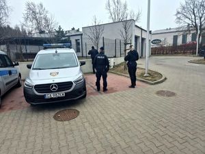 Wspólne działania dzielnicowych i strażników miejskich na rzecz bezpieczeństwa mieszkańców