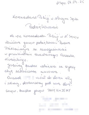 Karta papieru zapisana pismem odręcznym z tytułem Podziękowania