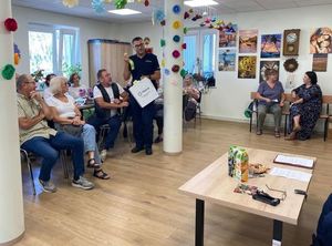 Dzielnicowi na spotkaniu z seniorami
