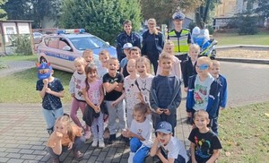 Policjanci na spotkaniu z dziećmi
