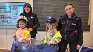 Policjantki na spotkaniu z dziećmi
