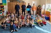 Dzielnicowi na spotkaniu z dziećmi
