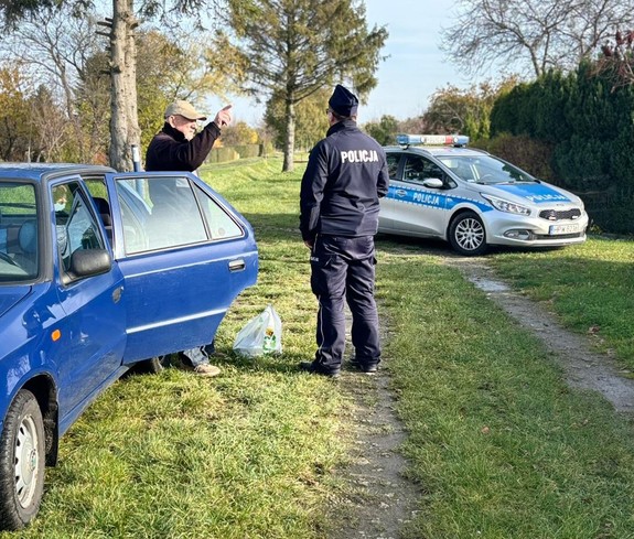 Dzielnicowi z  komisariatu spotkali się z działkowcami