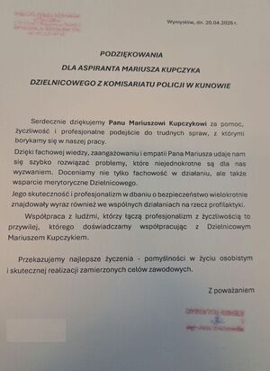 Karta papieru zapisana pismem maszynowym ze zanonimizowanymi pieczęciami w górnej i dolnej części z nagłówkiem Podziękowania